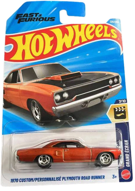 Hot Wheels 1970 Custom Plymouth Roadrunner - Burnt Orange (224/250) - on its card